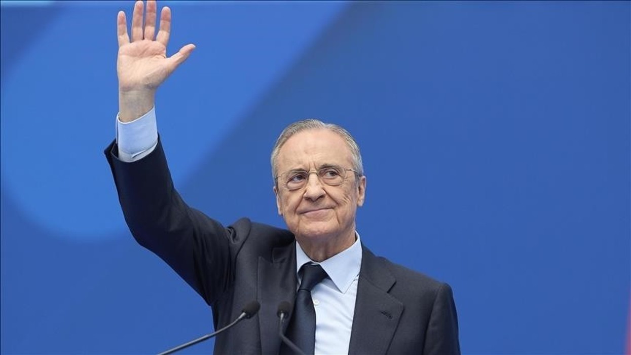 E pëlqen Florentino Perez, Real Madridi kontakton trajnerin e njohur