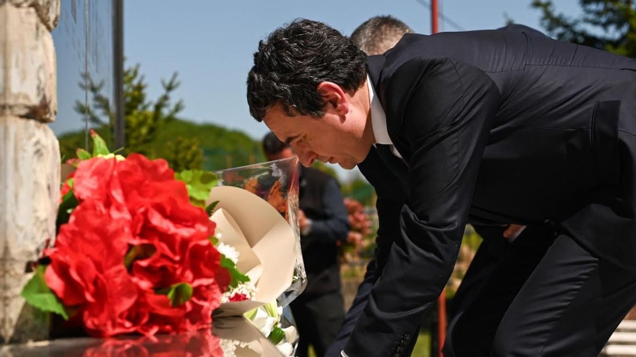 Kurti në përvjetorin e masakrës së Mejës: Dëshmi e gjenocidit të Serbisë në Kosovë