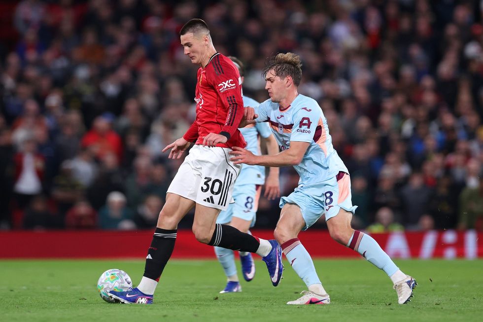 Manchester United merr fitore ndaj Brentfordit - afrohet me Ligën e Kampionëve