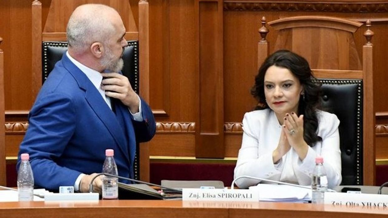 Spiropali i përgjigjet ashpër Ramës: Më përjashto, nëse kritika shihet si problem Spiropali i përgjigjet ashpër Ramës: Më përjashto, nëse kritika shihet si problem