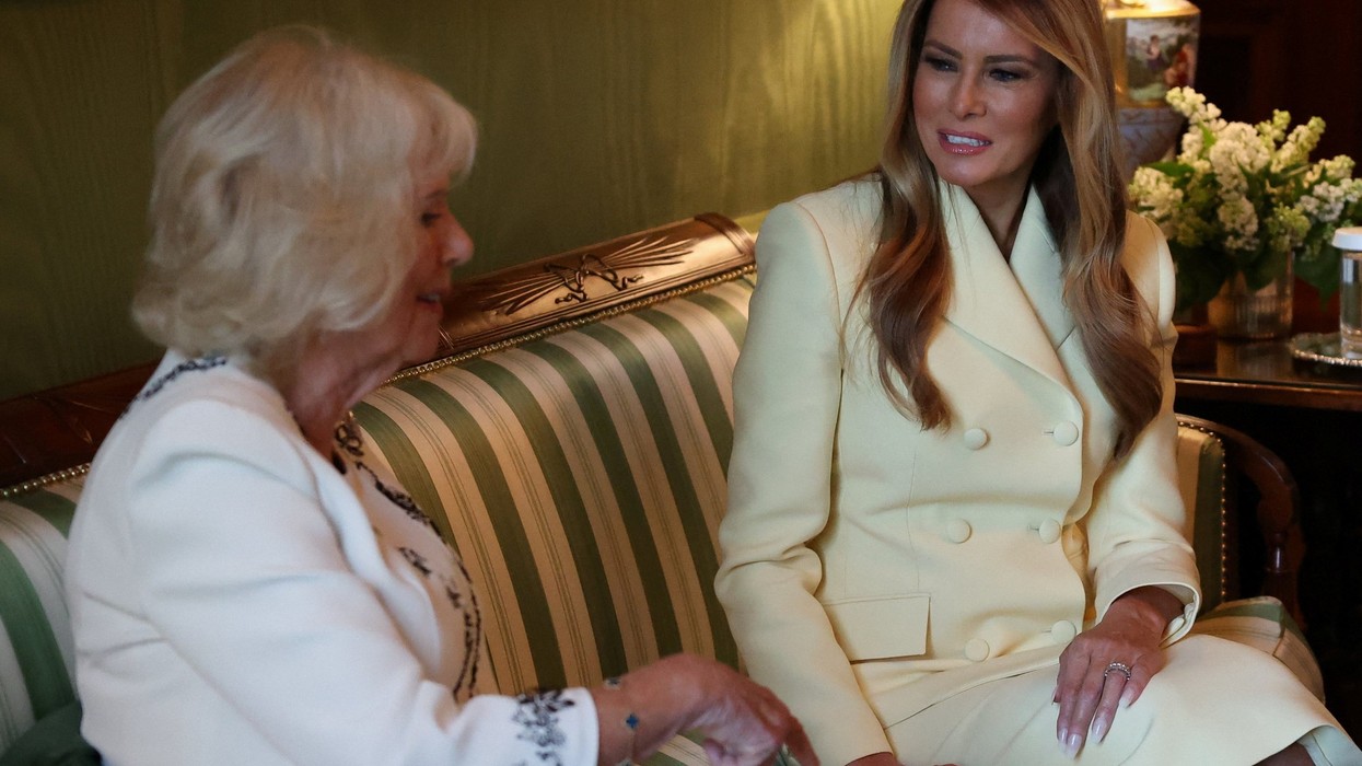Melania me lëkurë gjarpri, Camilla me çantë 3.900 euro: Detajet që ranë në sy në Shtëpinë e Bardhë