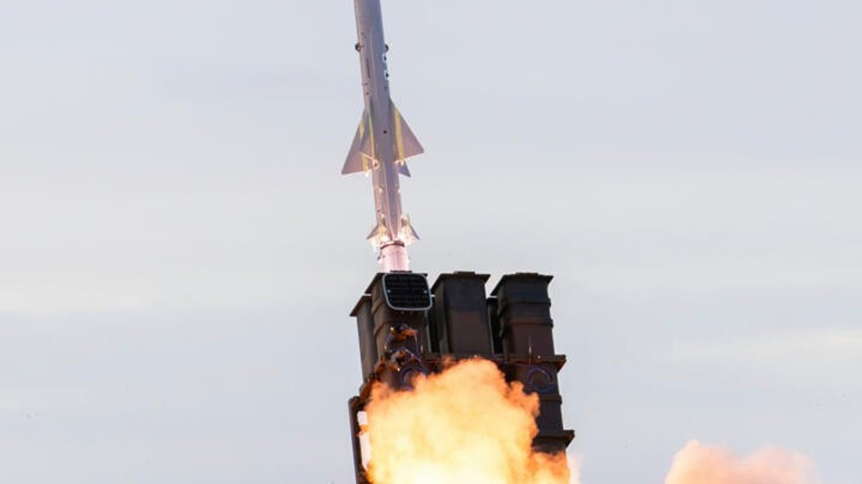 Shpenzimet ushtarake globale arritën një rekord në vitin 2025