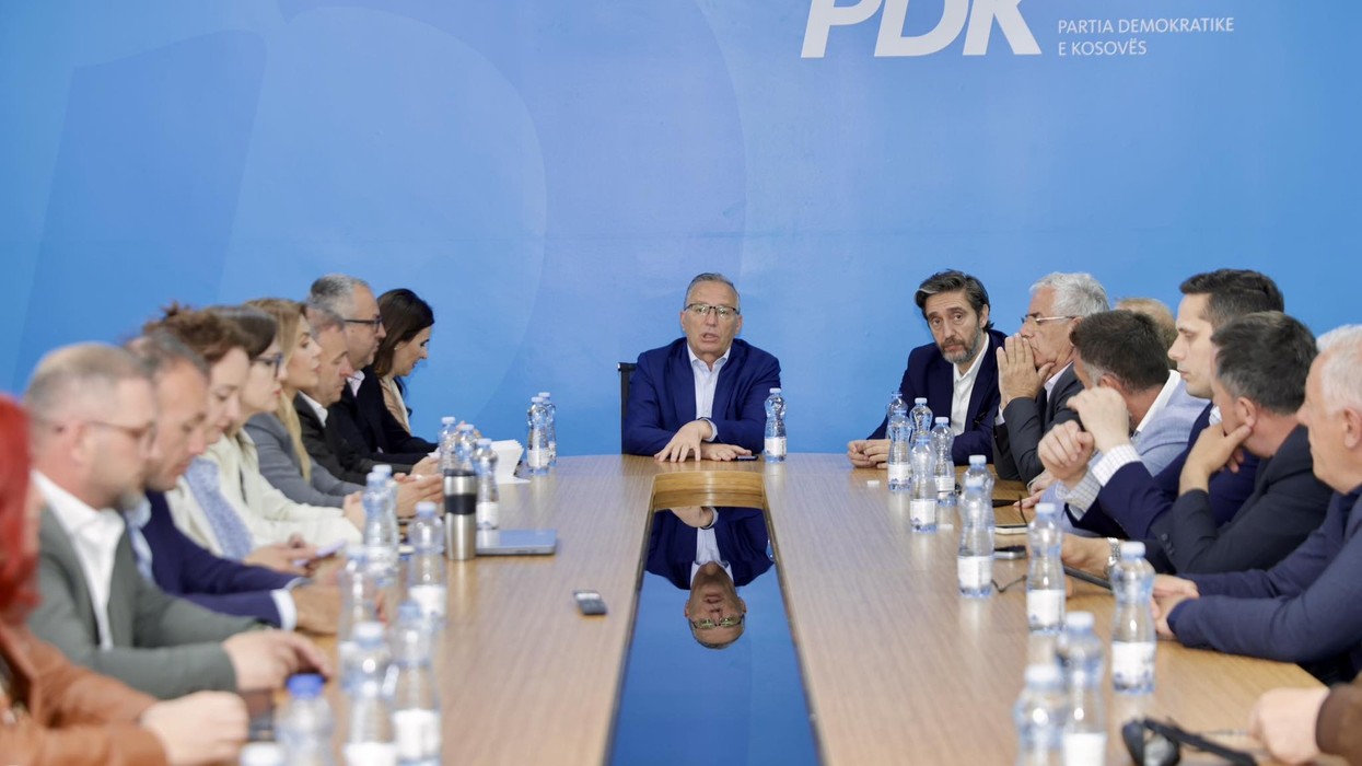PDK: Po rrezikohet rendi kushtetues, do të kundërshtojmë çdo përpjekje për zgjedhje të njëanshme të presidentit