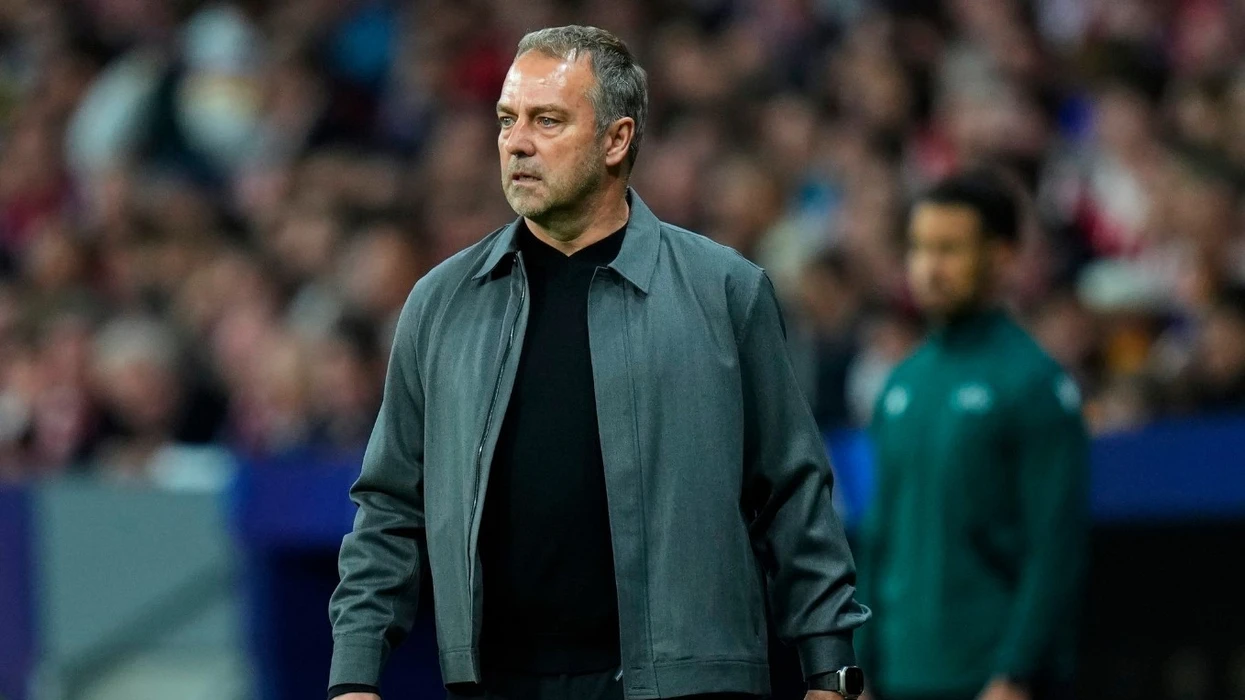 “Gjithçka varet nga Flick”, babai i yllit të Barcelonës zbulon detajet për të ardhmen e tij