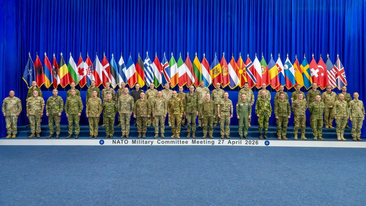 NATO rikonfirmon angazhimin për sigurinë në Kosovë, Komiteti Ushtarak viziton KFOR-in në Prishtinë
