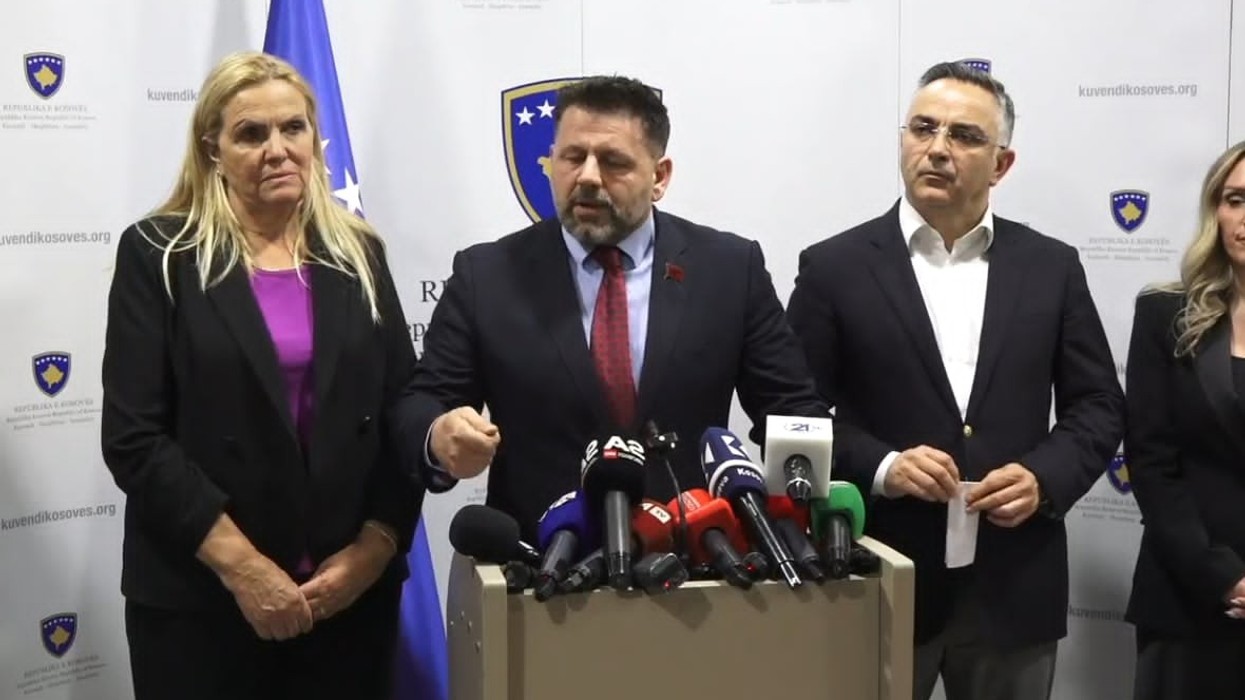 Bekë Berisha: Kurti vetëm po përçan, nëse ia ndërpresim, Kosova do të ecë përpara