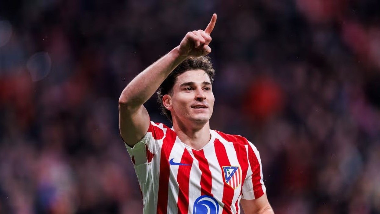 Barcelona i ofron tre lojtarë Atletico Madridit për të ulur çmimin e Alvarez