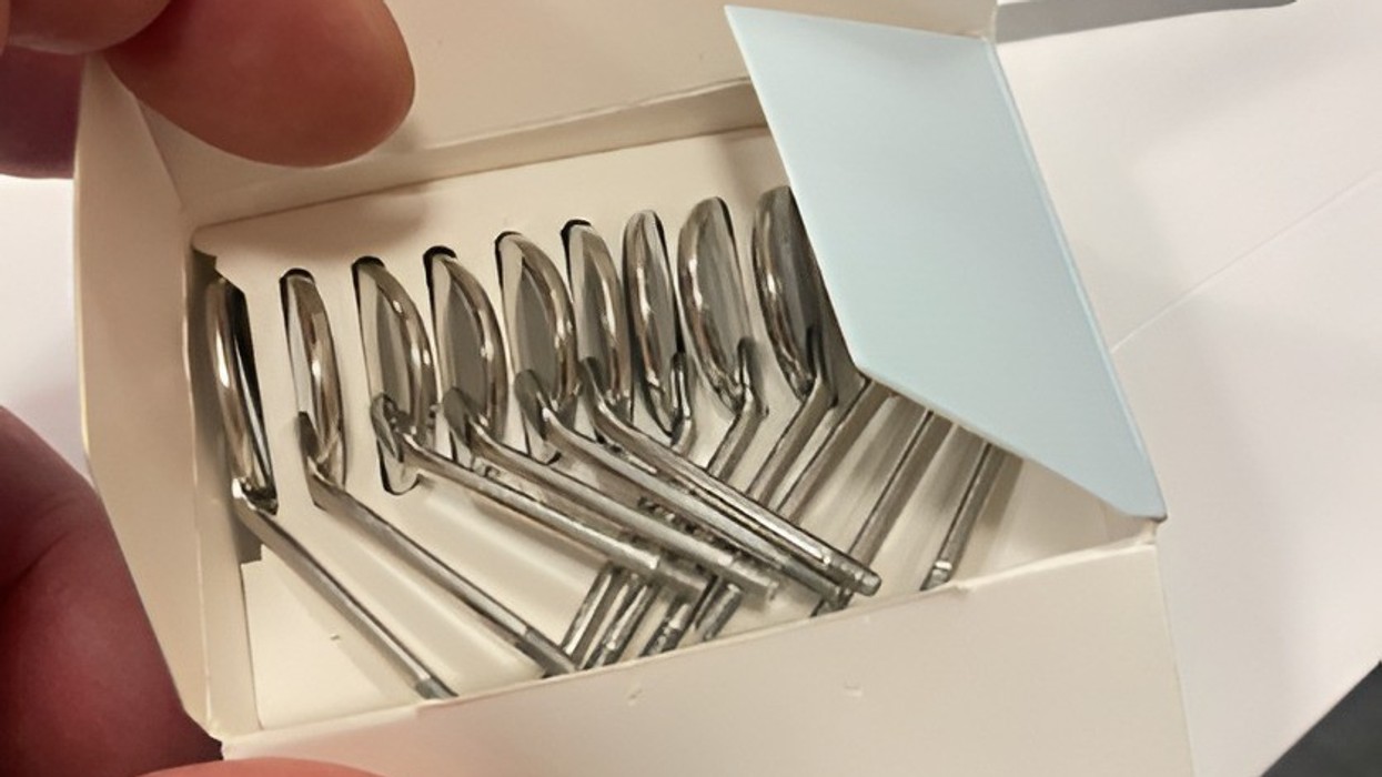 E selektuan për kontroll, Dogana i gjen produkte dentare të padeklaruara dhe pa licencë për import