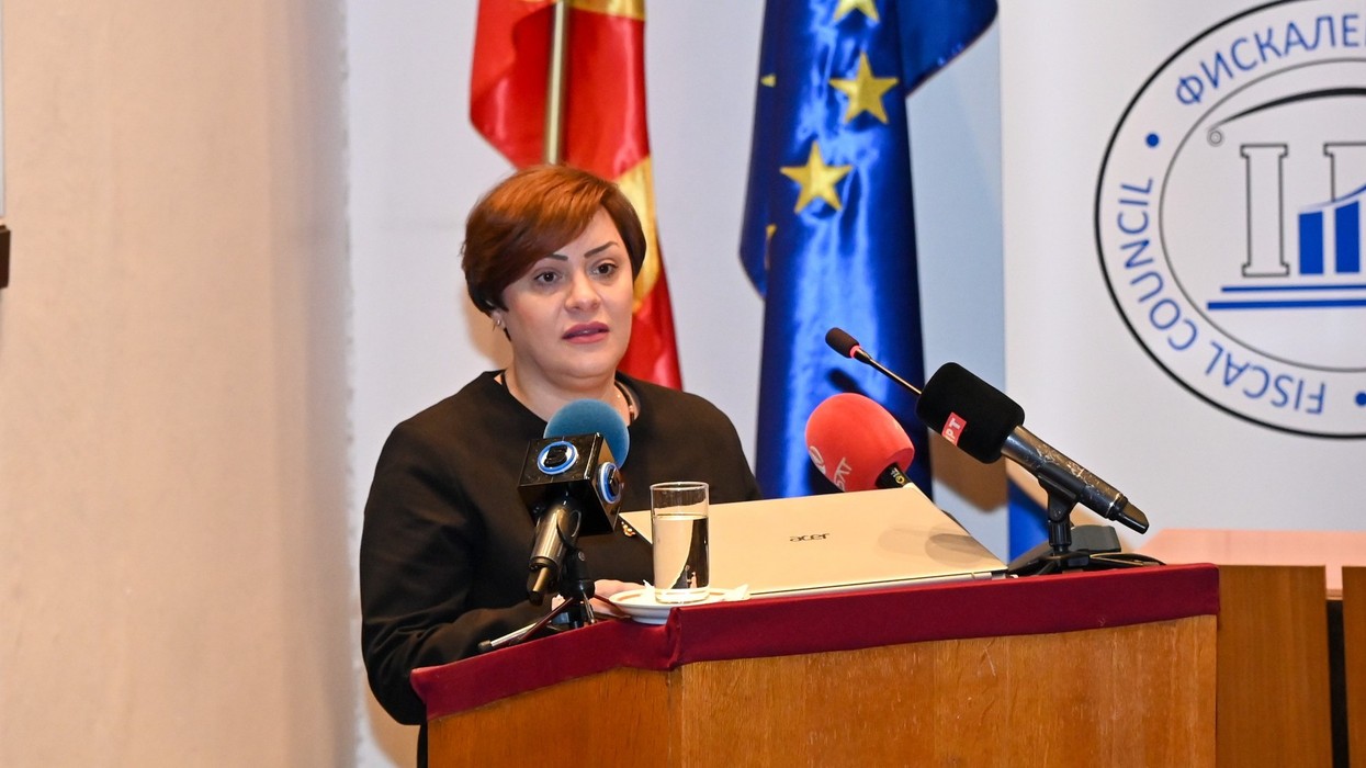 Dimitrieska-Koçoska: Mbetemi të përkushtuar në arritjen e përcaktimit të qartë për menaxhim të përgjegjshëm dhe të disiplinuar të financave publike