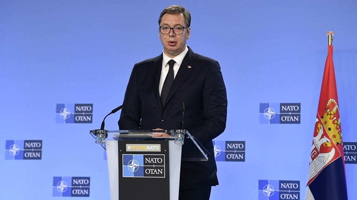 Vuçiq kërcënon: Do të luftojmë kundër anëtarësimit të Kosovës në NATO