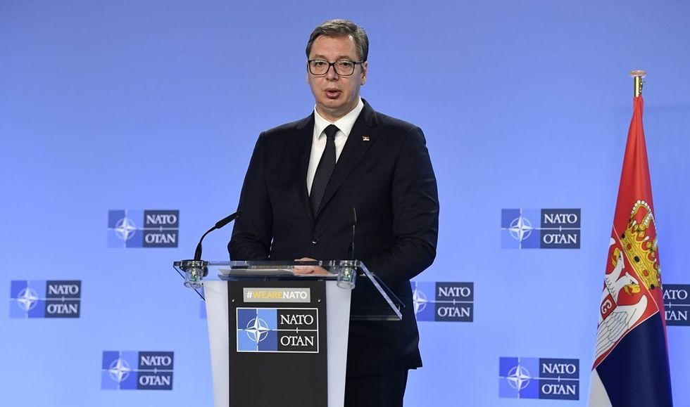 Vuçiq kërcënon: Do të luftojmë kundër anëtarësimit të Kosovës në NATO