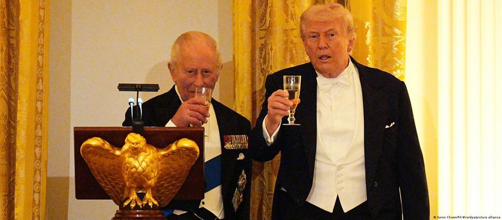 Trump heq tarifat për uiskin pas vizitës së Mbretit Charles