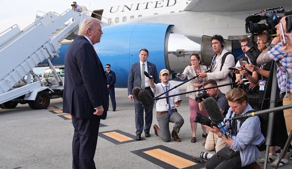 Trump thotë se SHBA-të do ta zvogëlojnë praninë në Gjermani 'shumë më tej' sesa tërheqja fillestare prej 5,000 trupash