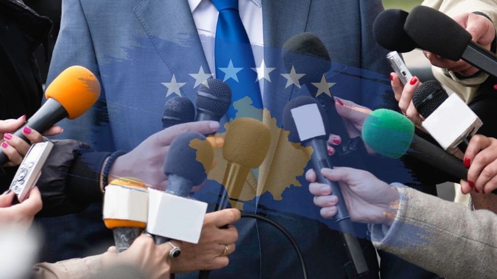 Dita Botërore e Lirisë së Shtypit, ekspertët alarmojnë: Politika po i sheh mediat si “rivalin kryesor”