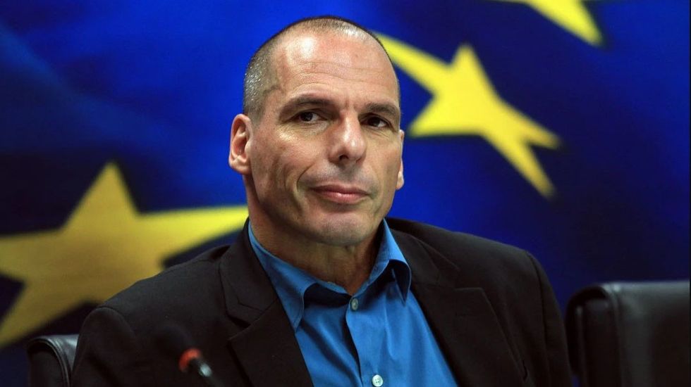 Varoufakis: Kosova gaboi kur pranoi Euron si monedhën e  tyre