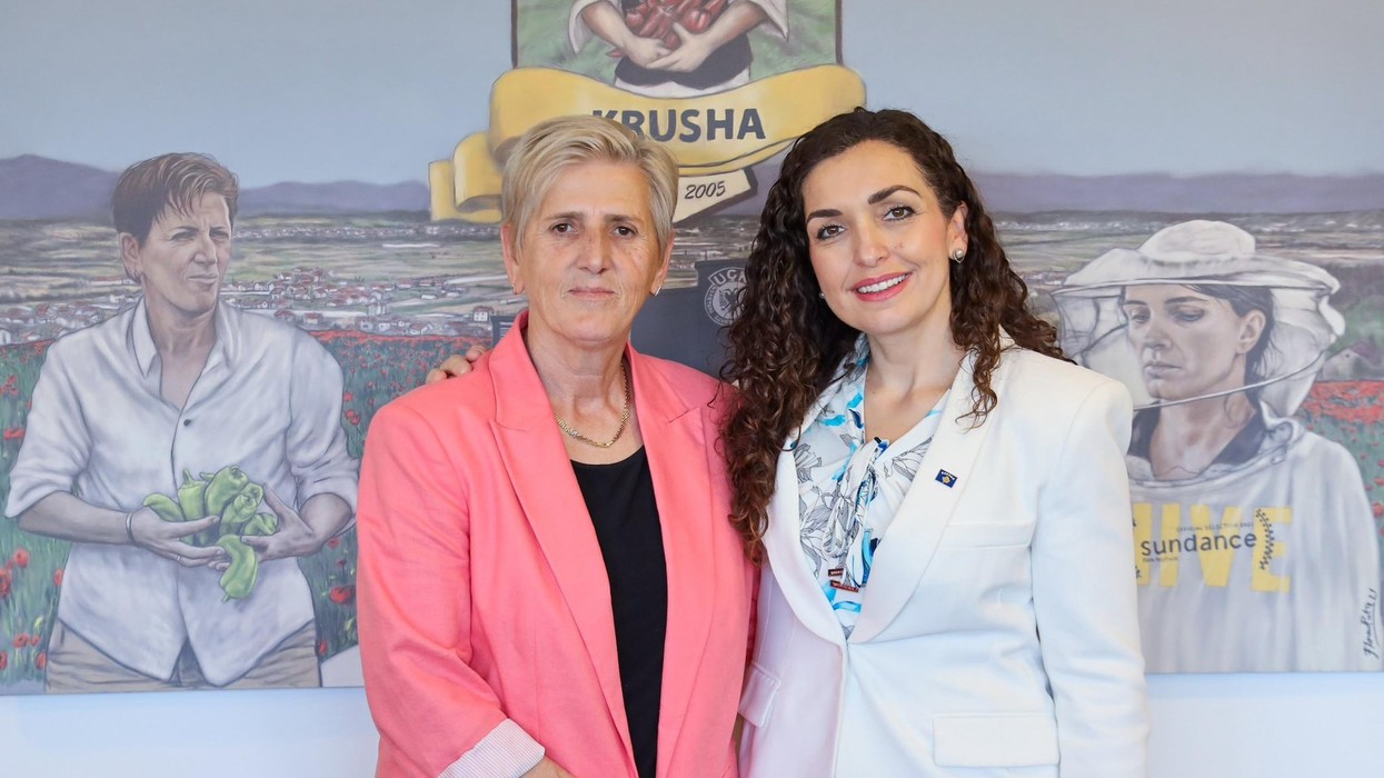 Osmani nis fushatën, zyrtarizon Fahrije Hotin si kandidate për deputete në Kuvendin e Kosovës