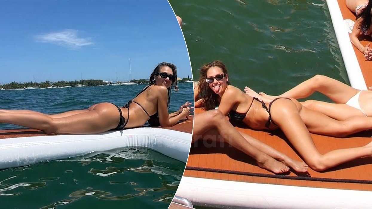 Jessica Alba mahnit me linjat në bikini gjatë festës së 45-vjetorit Jessica Alba mahnit me linjat në bikini gjatë festës së 45-vjetorit