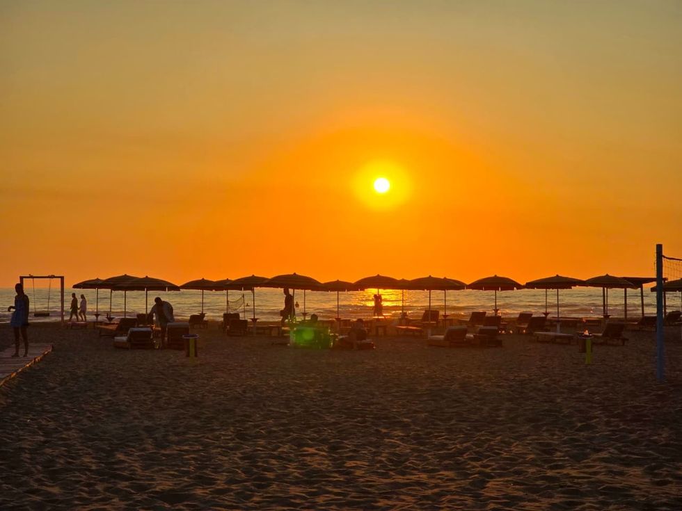 Lezha vendos çmimin e plazheve, 3 euro në ato publike dhe deri në 20 euro te privatët