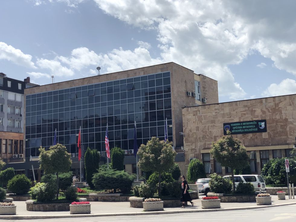 Komuna e Mitrovicës shtyn afatin për aplikim për bursa për stduentët