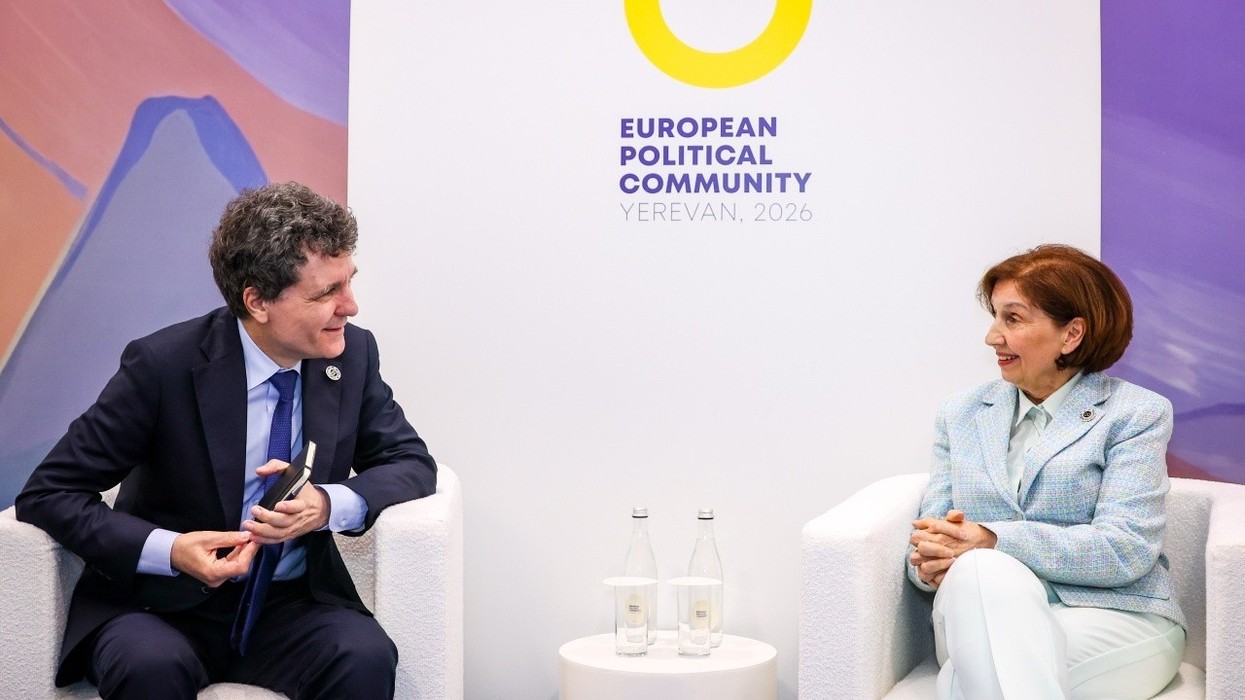 Siljanovska Davkova-Dan: Nevojitet thellim i bashkëpunimit ekonomik në mes Maqedonisë dhe Rumanisë