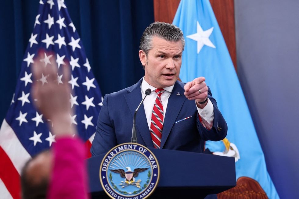Armëpushimi nuk ka mbaruar, këmbëngul Hegseth