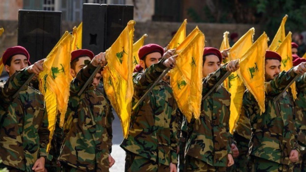 Hezbollahu lëshon “dronë shpërthyes” dhe raketa drejt trupave izraelite Hezbollahu lëshon “dronë shpërthyes” dhe raketa drejt trupave izraelite