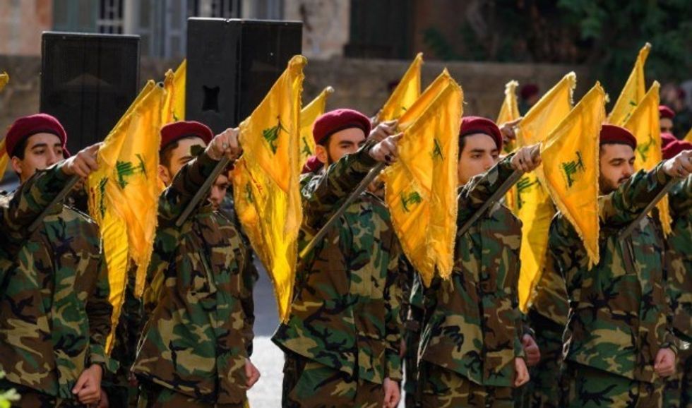 Hezbollahu lëshon “dronë shpërthyes” dhe raketa drejt trupave izraelite