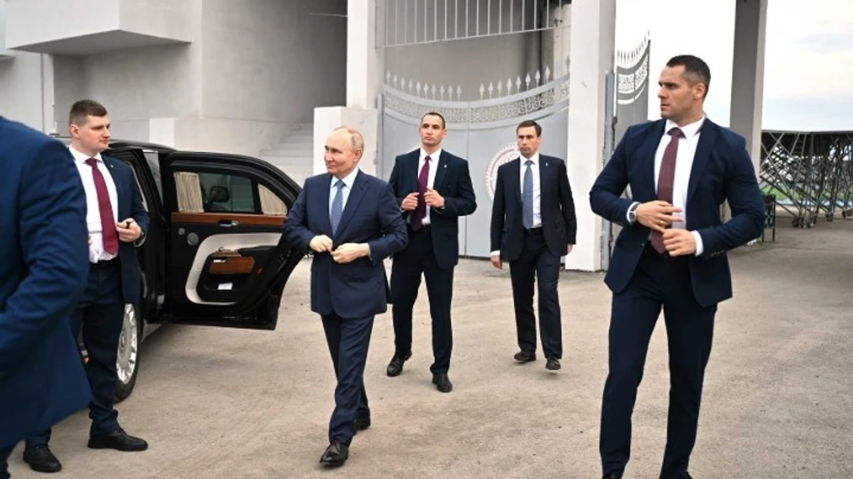 Kremlini frikësohet nga dronët ukrainas - forcohen masat e sigurisë rreth Putinit