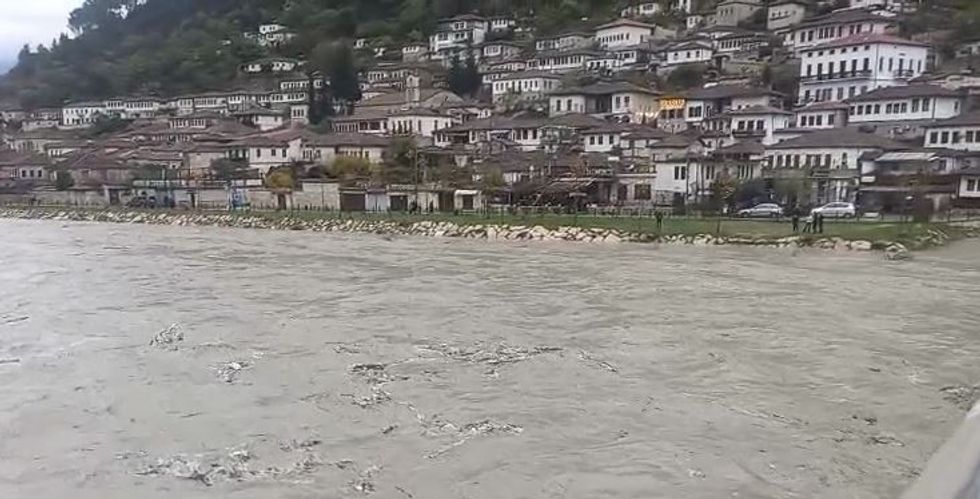 Kishte humbur prej disa ditësh, gjendet i mbytur në lumin Osum 30-vjeçari