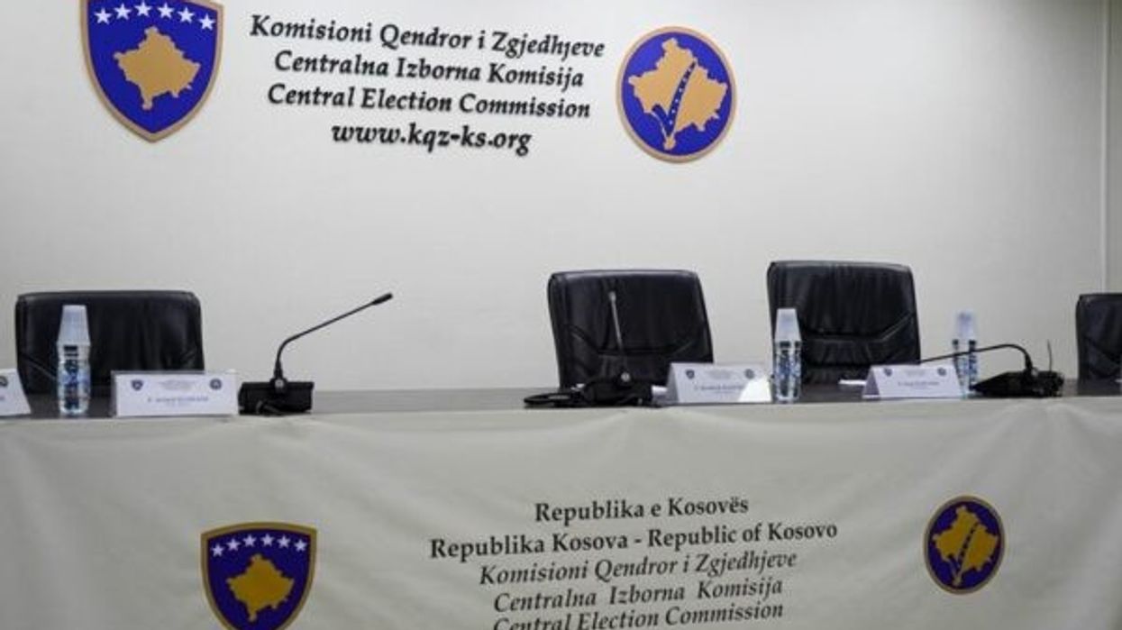 KQZ: 22 parti njoftuan për pjesëmarrje në zgjedhje, 8 për mospjesëmarrje KQZ: 22 parti njoftuan për pjesëmarrje në zgjedhje, 8 për mospjesëmarrje