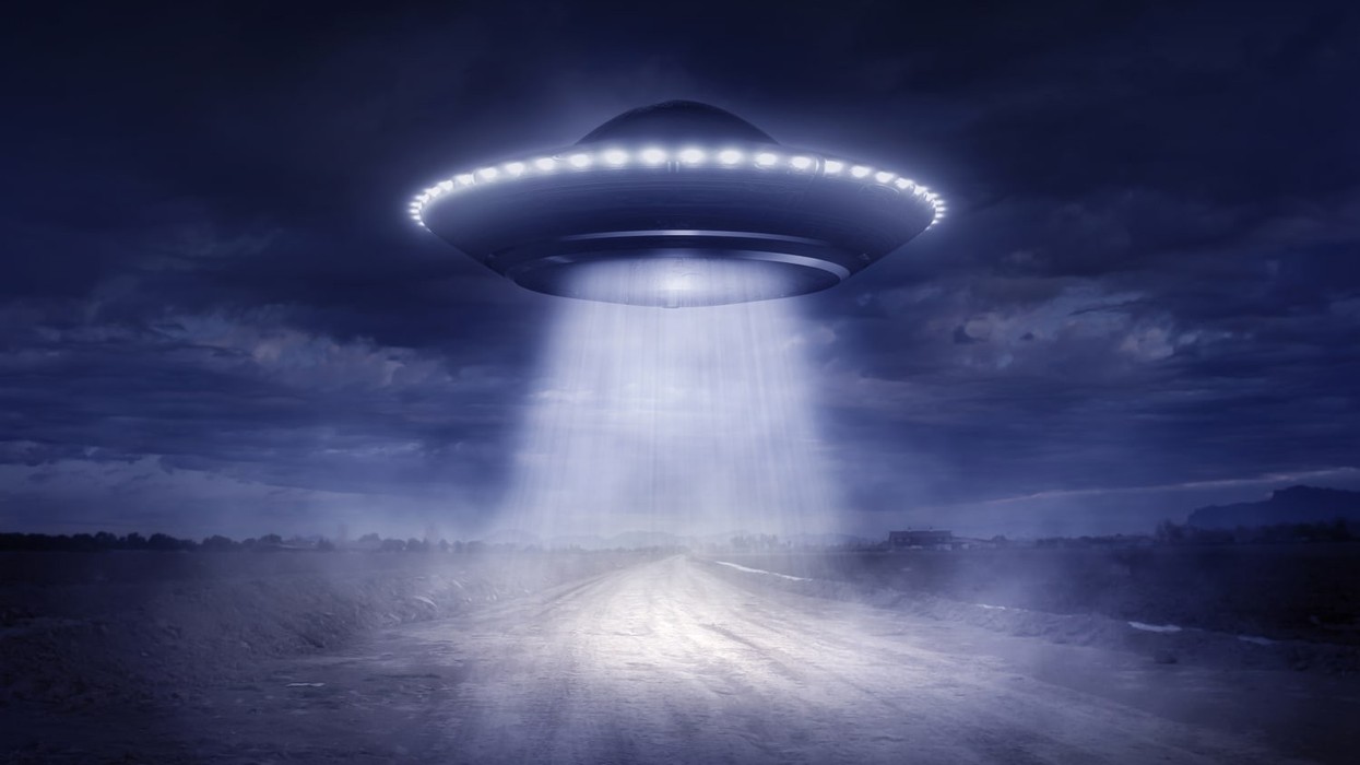 Pentagoni publikon dosjet e para sekrete për UFO