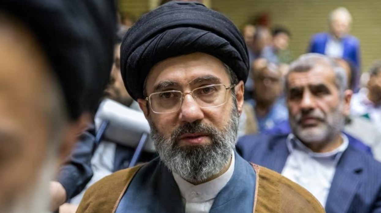 CIA: Khamenei i plagosur jashtë syrit të publikut, por ende formëson strategjinë e Iranit