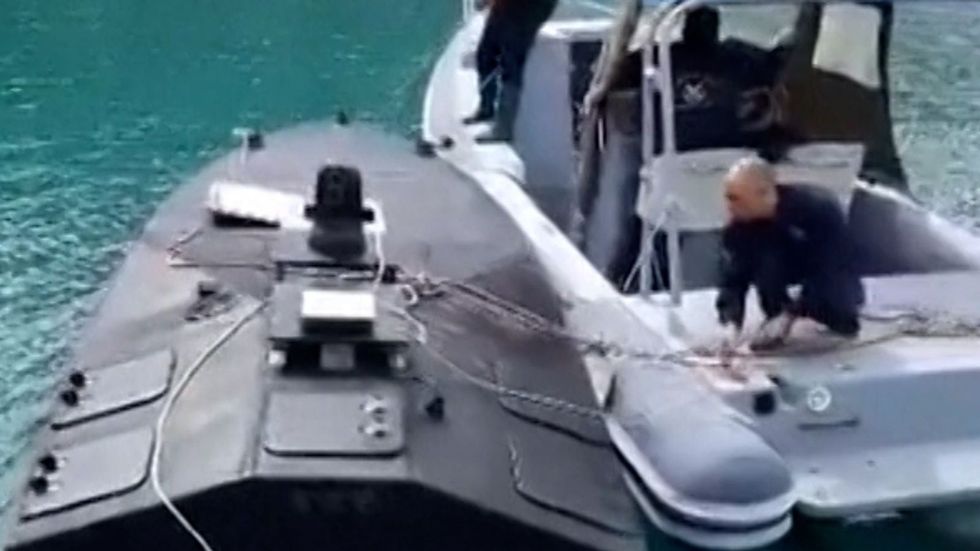 Anije misterioze me dron e eksplozivë në Greqi, nisin hetimet