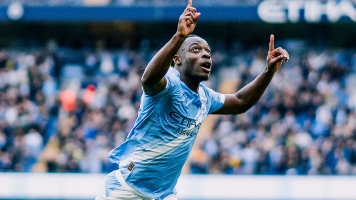 Man City triumfon ndaj Brentfordit, i afrohet Arsenalit