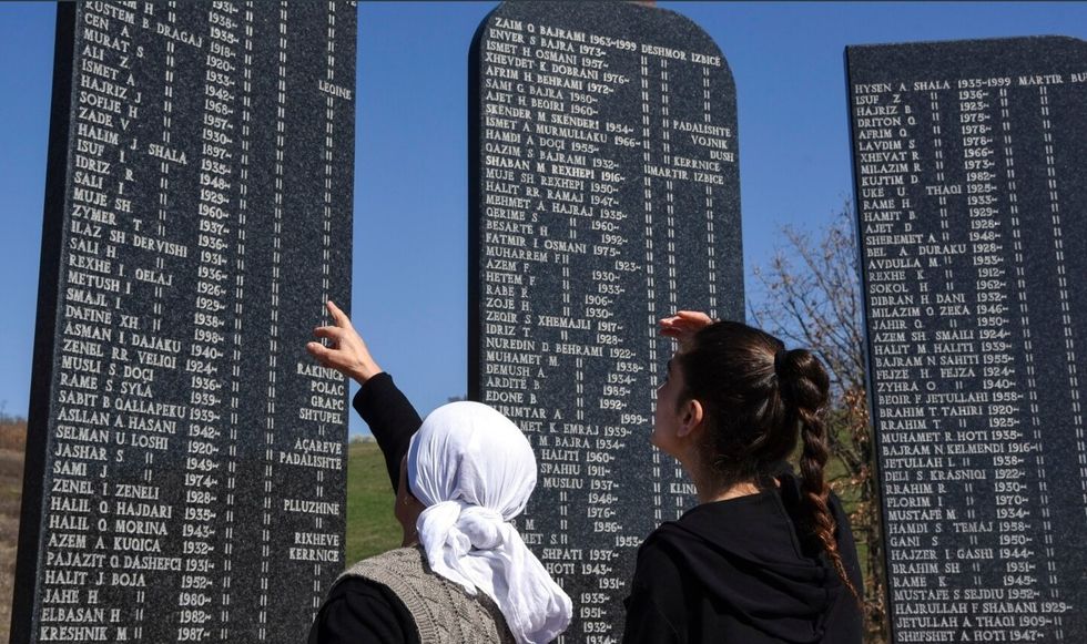​Aktakuzë në mungesë ndaj 21 personave për krime lufte, caktohet seanca për 1 korrik