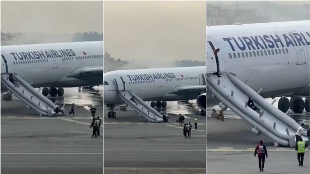 Aeroplani 'përfshihet nga flakët teksa po ulej' në aeroportin e Nepalit - pamje të evakuimit emergjent të pasagjerëve