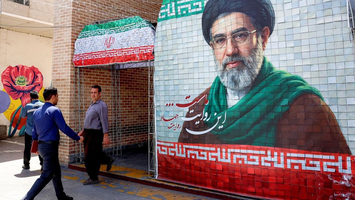 Netanyahu thotë se udhëheqësi suprem iranian besohet të jetë gjallë