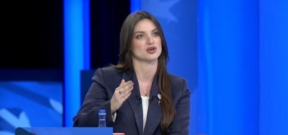 Statovci “godet” ish-partinë: Ta kesh emrin GUXO dhe mos të kesh guxim ta përkrahësh Osmanin