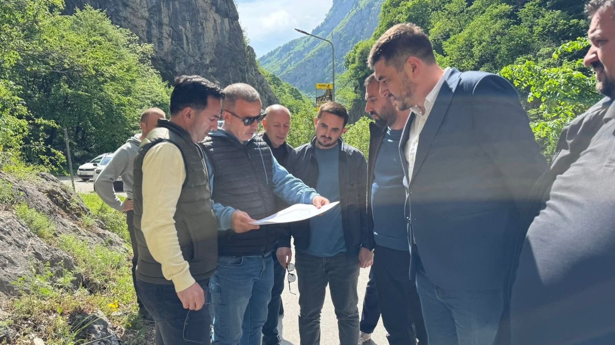 Basha: Pas hartimit të projektit do të nisë rehabilitimi i rrugës Kuqishtë–Çakorr