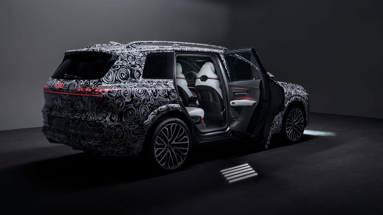 Brenda Q9, SUV-i luksoz i Audi