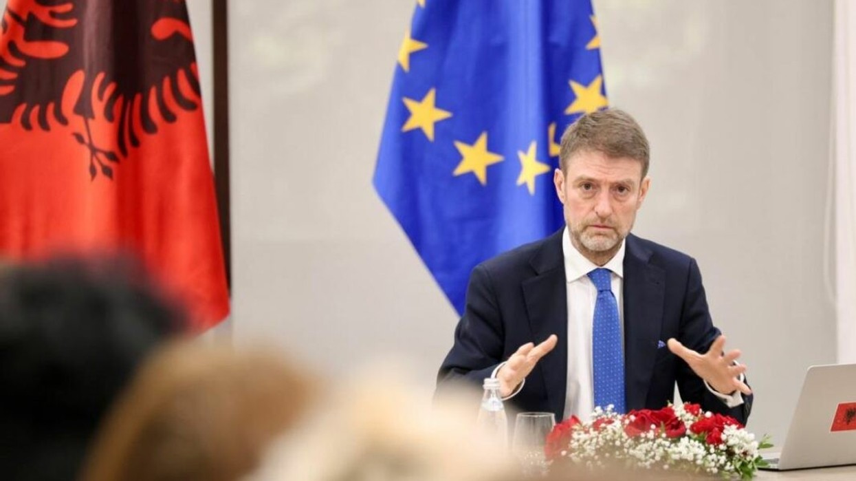 Hoxha: Shqipëria nuk do ta zgjasë marrëveshjen e migrantëve me Italinë pas vitit 2030