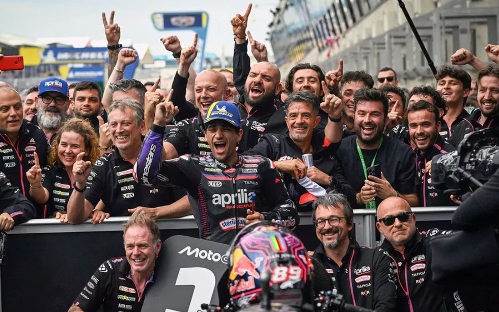 Aprilia dominim total në MotoGP me Jorge Martin që fiton garën