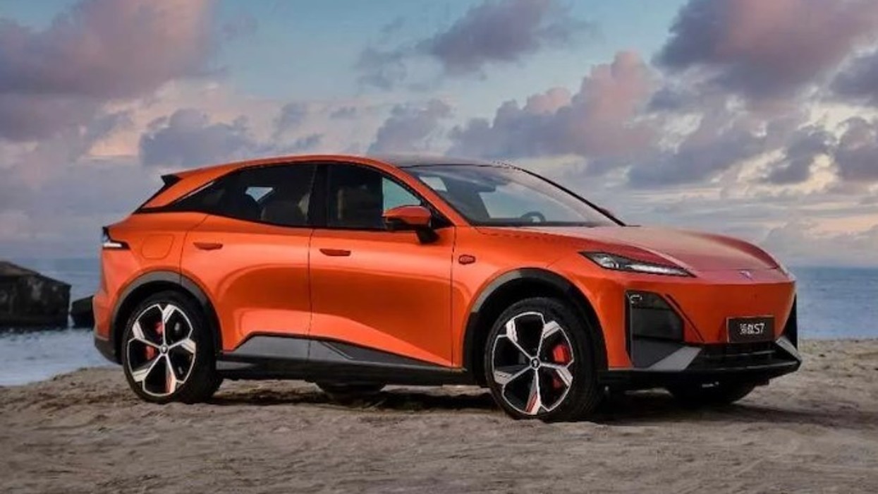 Veturat elektrike shiten “për hekur” pas vetëm 3 vitesh