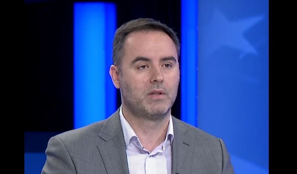 “Kurti e Vuçiqi në një dhomë për orë të tëra, s’dihet çfarë ka ndodhur” – Konjufca i përgjigjet Osmanit