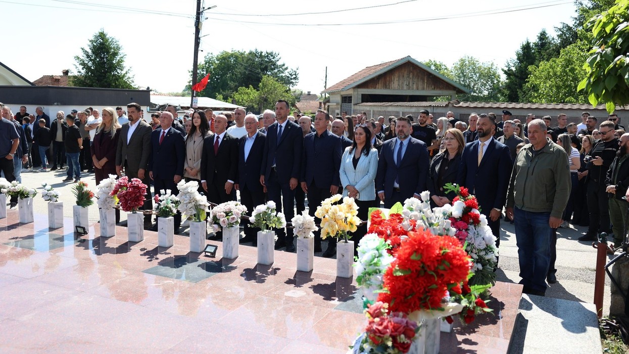 Haradinaj: Masakrat në Qyshk, Zahaq, Pavlan e Llabjan janë dëshmi e rrugës së rëndë që kaluam deri te liria