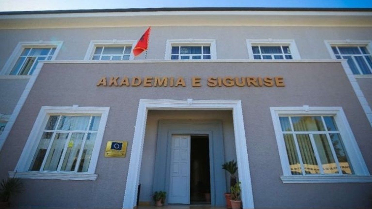 Helmimi i 56 studentëve në Akademinë e Sigurisë, del përgjigja e AKU-së: Bllokohet subjekti privat