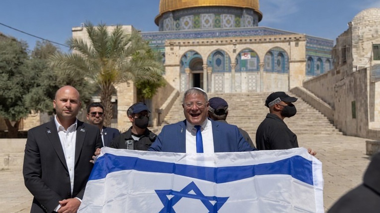 Ministri izraelit provokon me vallëzim në xhaminë Al-Aqsa