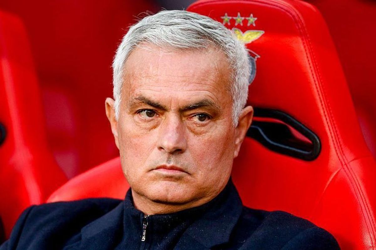Benfica vendos çmimin për Jose Mourinhon Benfica vendos çmimin për Jose Mourinhon