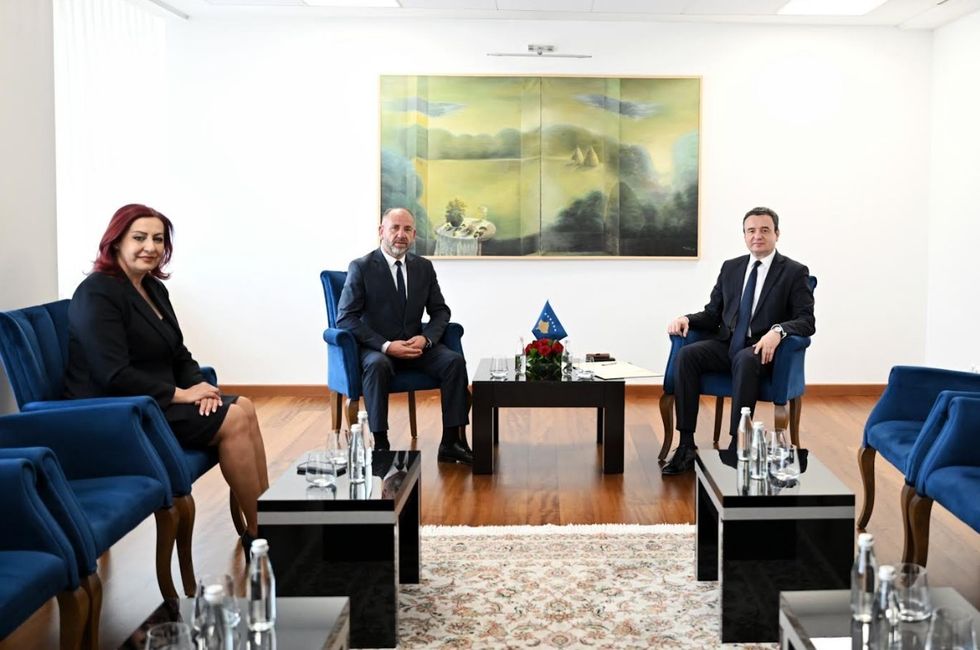 Kurti emëron Bedrija Ejupagiqin zëvendësministër të Infrastrukturës dhe Transportit