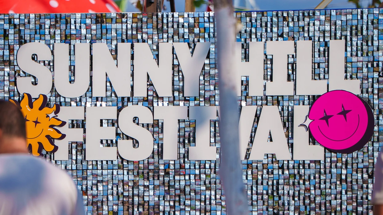 Sunny Hill 2026: Konfirmohen emrat e rinj; Seth Troxler, Carlita dhe Manifest në Prishtinë
